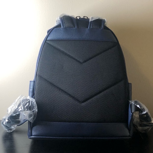 MCM NWT Navy Leather Floral Print Backpack w/Dust Bag - Picture 3 of 16